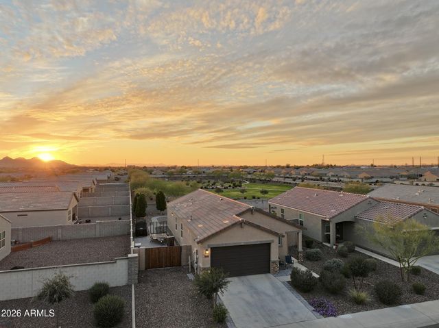 36934 N SIDEWINDER Drive, San Tan Valley, AZ 85140