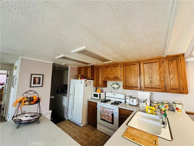 2230 Lake Park 193, San Jacinto, CA 92583