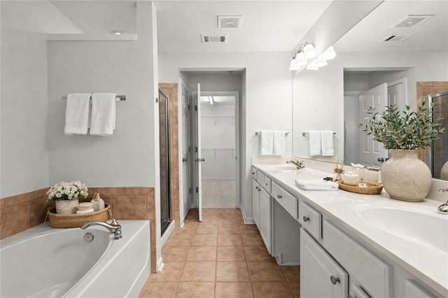 1749 Fair Oak Way 14, Mableton, GA 30126