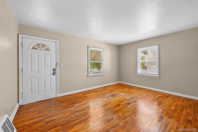 7490 Lamphere, Detroit, MI 48239