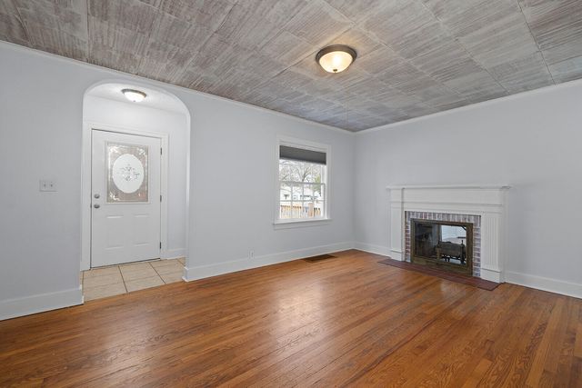 1844 S Dollison Avenue, Springfield, MO 65807