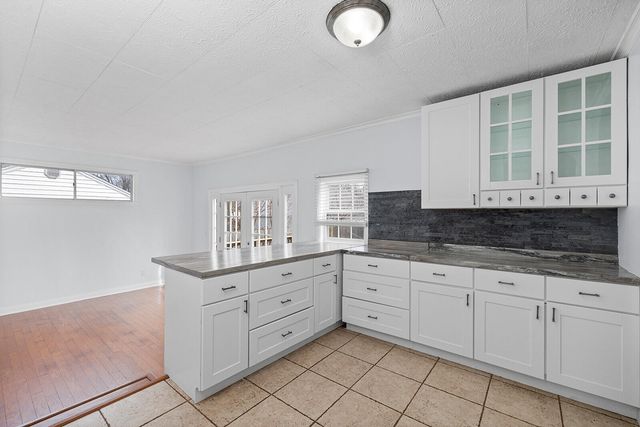 1844 S Dollison Avenue, Springfield, MO 65807