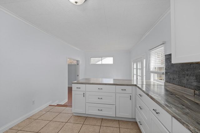 1844 S Dollison Avenue, Springfield, MO 65807