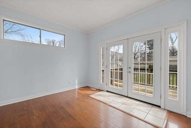 1844 S Dollison Avenue, Springfield, MO 65807