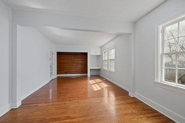 1844 S Dollison Avenue, Springfield, MO 65807