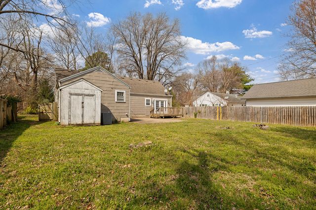 1844 S Dollison Avenue, Springfield, MO 65807