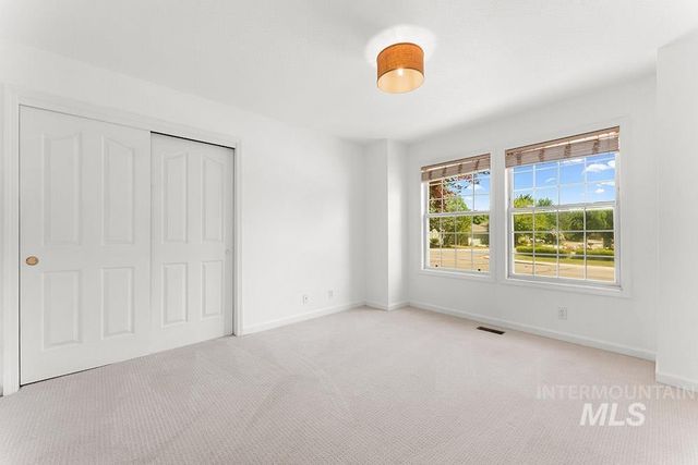 1545 N Ellington Way, Eagle, ID 83616