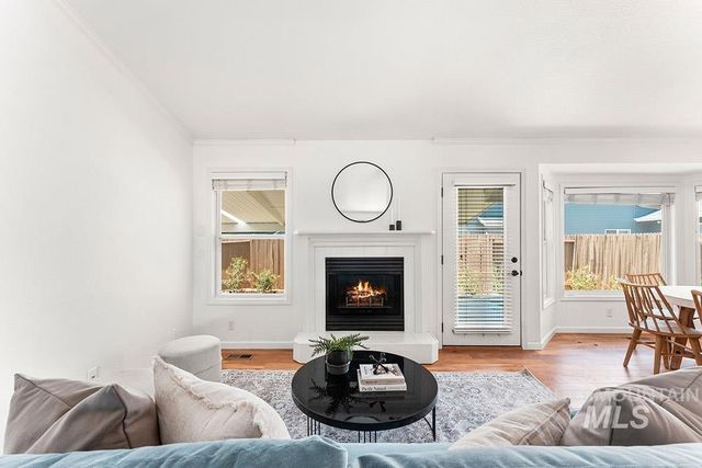 1545 N Ellington Way, Eagle, ID 83616