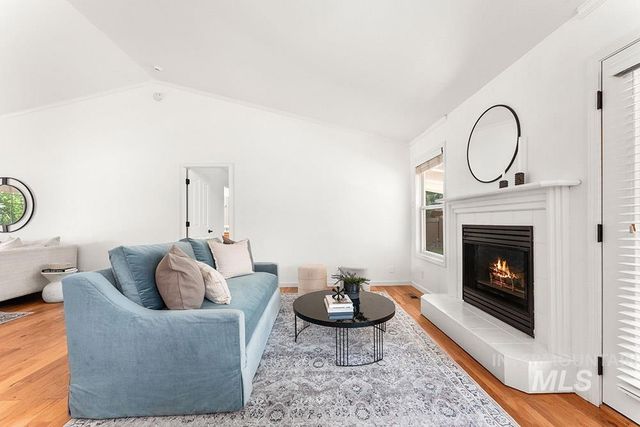 1545 N Ellington Way, Eagle, ID 83616