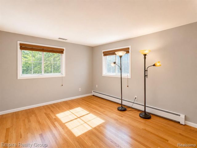 5005 Wing Lake Road, Bloomfield Hills, MI 48302
