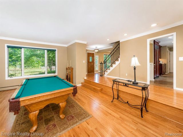 5005 Wing Lake Road, Bloomfield Hills, MI 48302