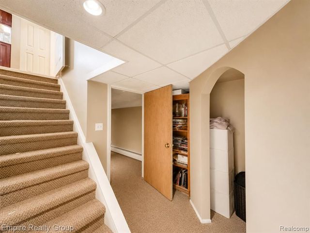 5005 Wing Lake Road, Bloomfield Hills, MI 48302
