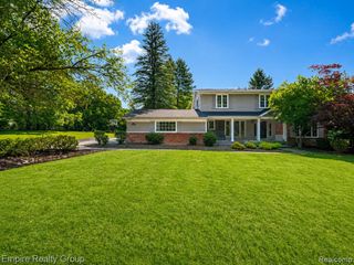 5005 Wing Lake Road, Bloomfield Hills, MI 48302