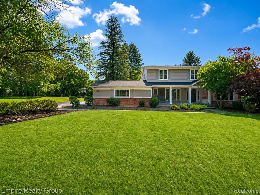 5005 Wing Lake Road, Bloomfield Hills, MI 48302