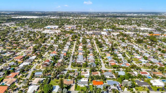 5211 NE 26th Avenue, Lighthouse Point, FL 33064