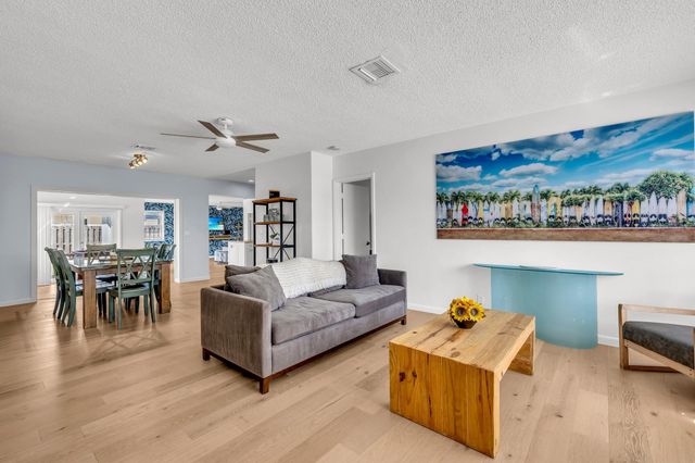 5211 NE 26th Avenue, Lighthouse Point, FL 33064
