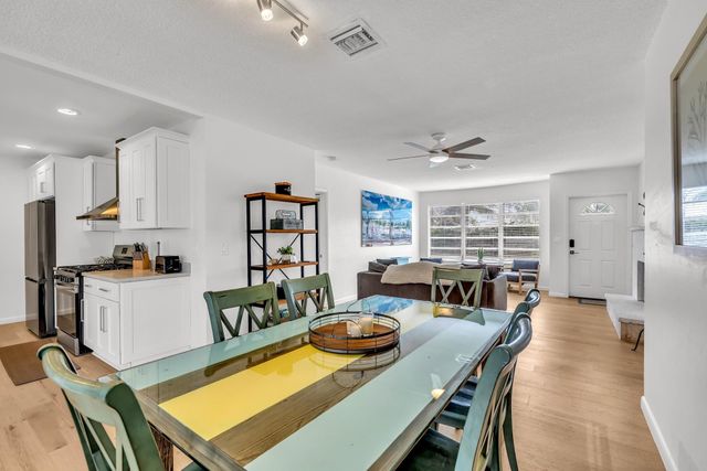 5211 NE 26th Avenue, Lighthouse Point, FL 33064