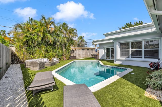 5211 NE 26th Avenue, Lighthouse Point, FL 33064