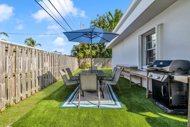 5211 NE 26th Avenue, Lighthouse Point, FL 33064