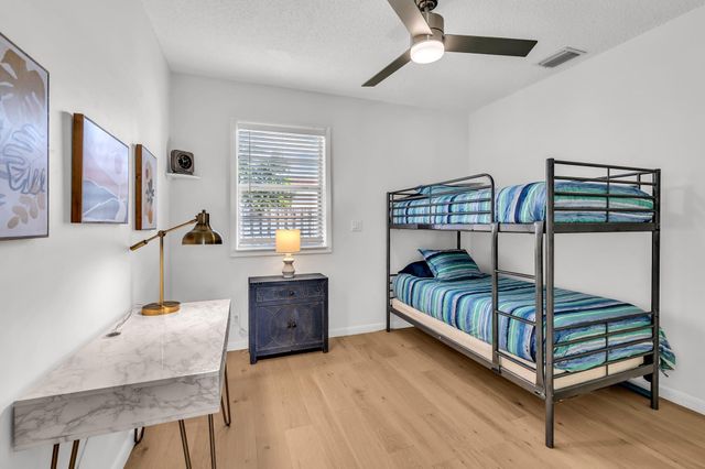 5211 NE 26th Avenue, Lighthouse Point, FL 33064