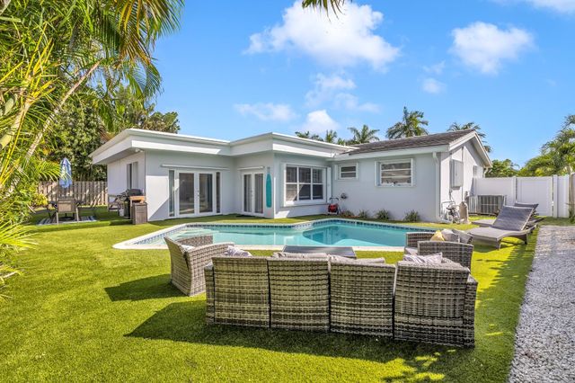 5211 NE 26th Avenue, Lighthouse Point, FL 33064