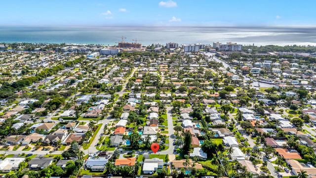 5211 NE 26th Avenue, Lighthouse Point, FL 33064