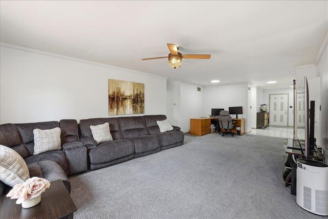 8712 Tyler Street, Merrillville, IN 46410