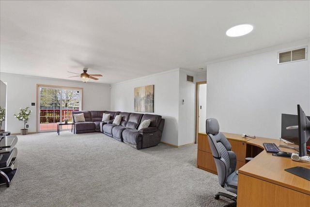 8712 Tyler Street, Merrillville, IN 46410