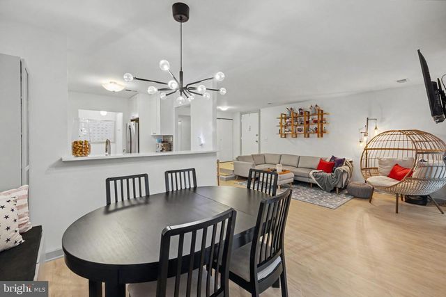 1054-A WARWICK CT, Sterling, VA 20164