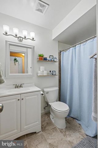 1054-A WARWICK CT, Sterling, VA 20164