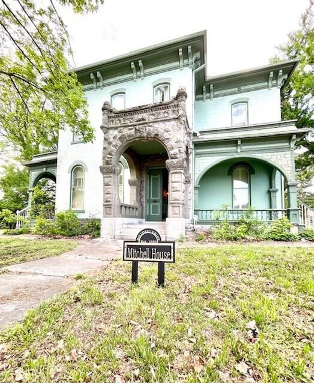 903 South Main Street, Carthage, MO 64836