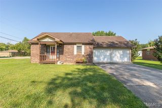 110 Hampton Ct, Poplar Bluff, MO 63901