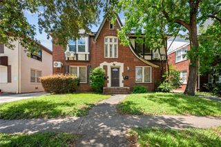 907 W Gray 4, Houston, TX 77019