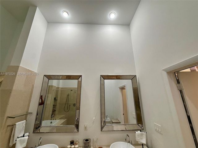 495 Brickell Ave 1403, Miami, FL 33131