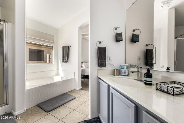 374 E IRONWOOD Drive, Chandler, AZ 85225