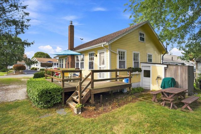 50 Tide Way Road, Pocasset, MA 02559