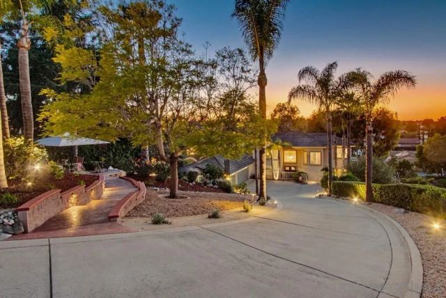 1932 Golden Hill, Vista, CA 92084