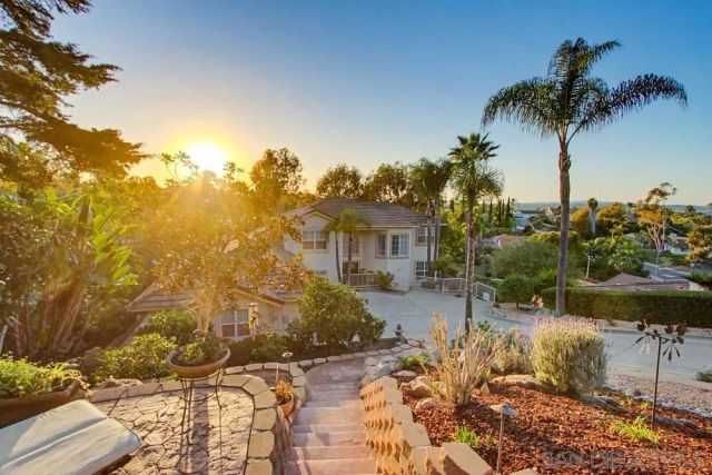 1932 Golden Hill, Vista, CA 92084