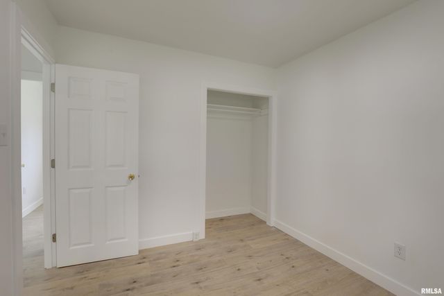 1704 VAN BUREN Street, Quincy, IL 62301