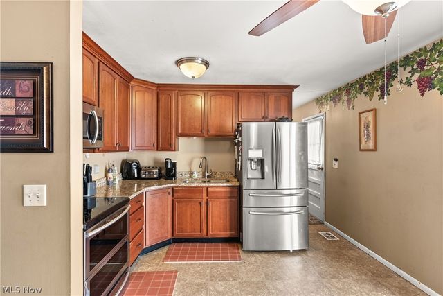 2154 Eastlawn Street, Lorain, OH 44052