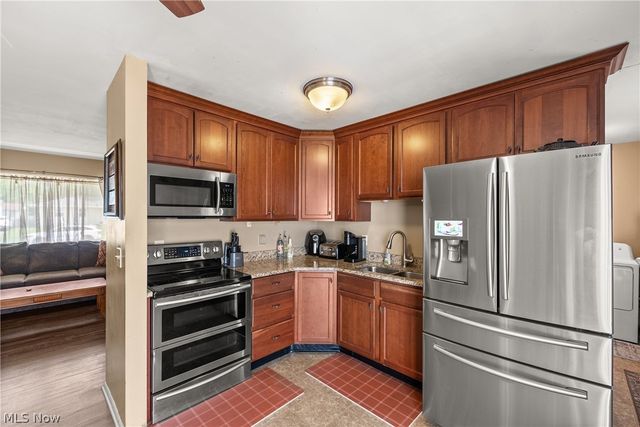 2154 Eastlawn Street, Lorain, OH 44052