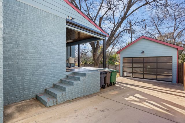 2548 Walsh Court, Fort Worth, TX 76109