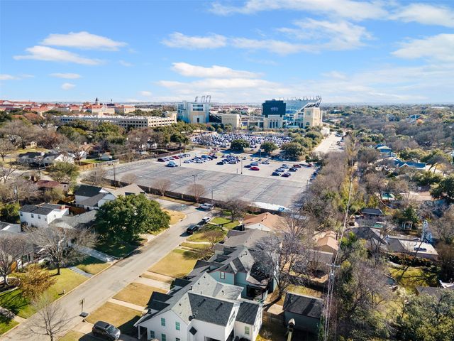 2548 Walsh Court, Fort Worth, TX 76109