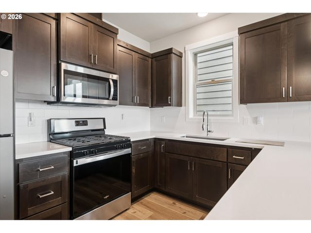 1388 19TH Pl, Forest Grove, OR 97116