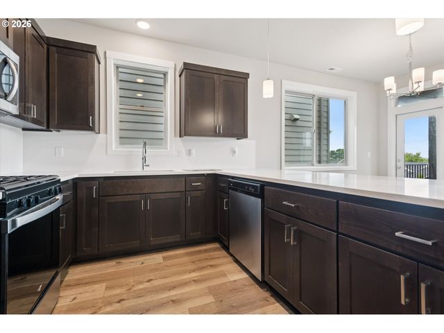 1388 19TH Pl, Forest Grove, OR 97116