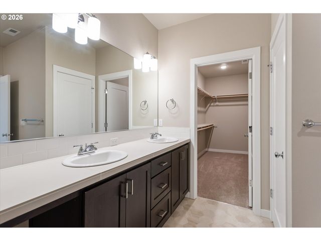 1388 19TH Pl, Forest Grove, OR 97116