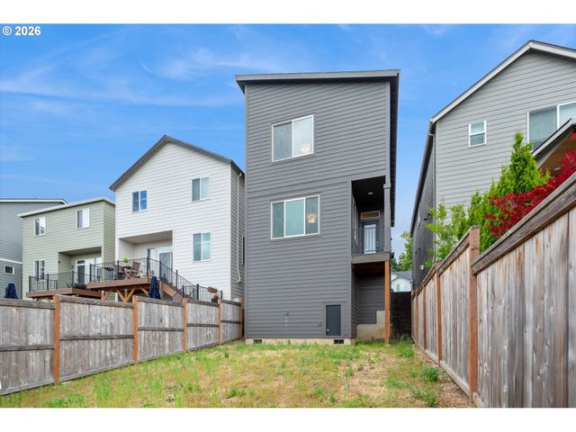 1388 19TH Pl, Forest Grove, OR 97116