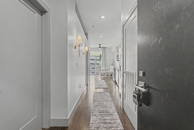 2407 8th Ave S Apt 406, Nashville, TN 37204