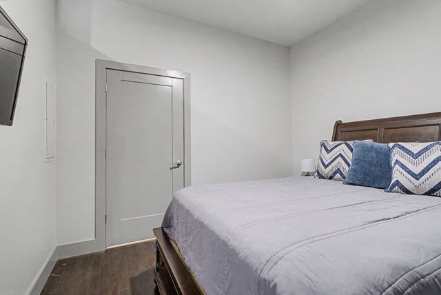 2407 8th Ave S Apt 406, Nashville, TN 37204