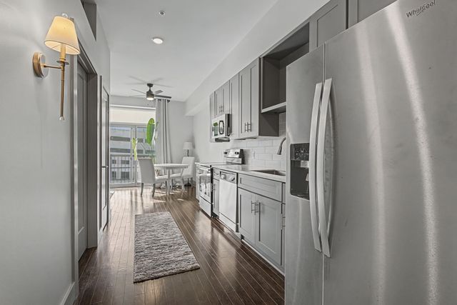 2407 8th Ave S Apt 406, Nashville, TN 37204